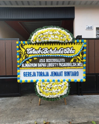 Papan Bunga Duka di Madras Hulu