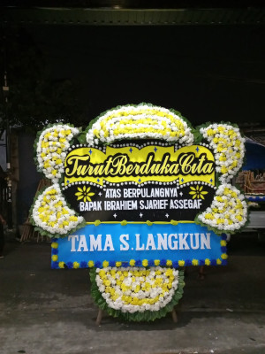 Papan Bunga Duka di Madras Hulu